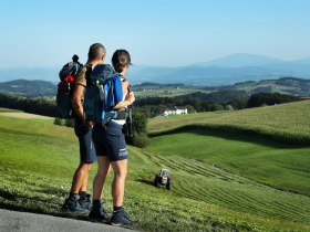 Pilgerinnen am Weg, © Mostviertel - Sonntagbergweg